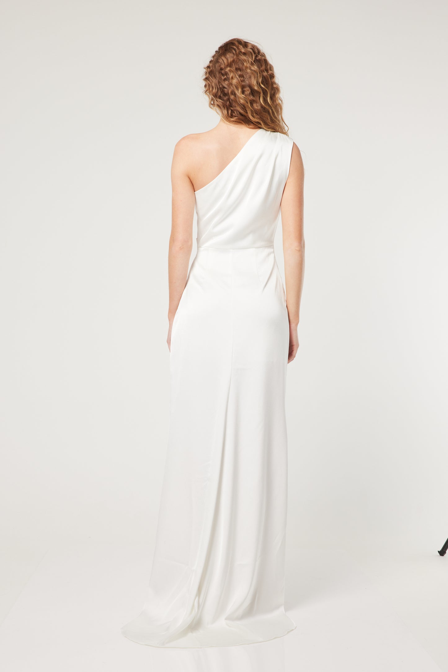 LUSSATINE GOWN WHITE